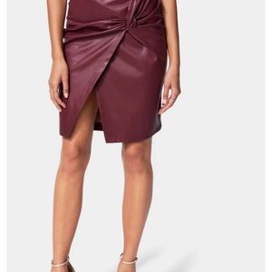 Bebe - Elegant Burgundy Women's Skirt